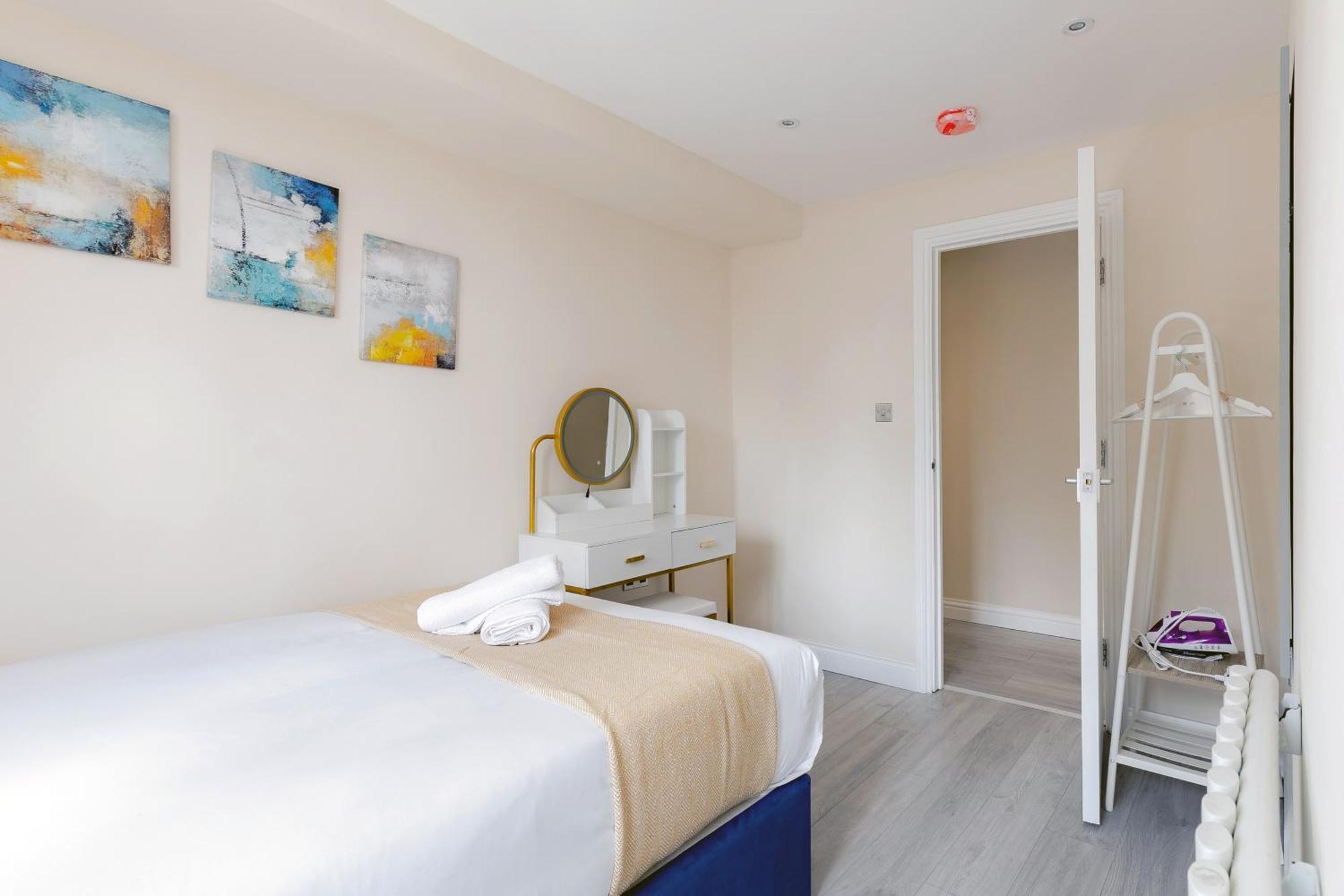 Two Bedroom Apartment Near Hyde Park And Oxford Street ロンドン エクステリア 写真