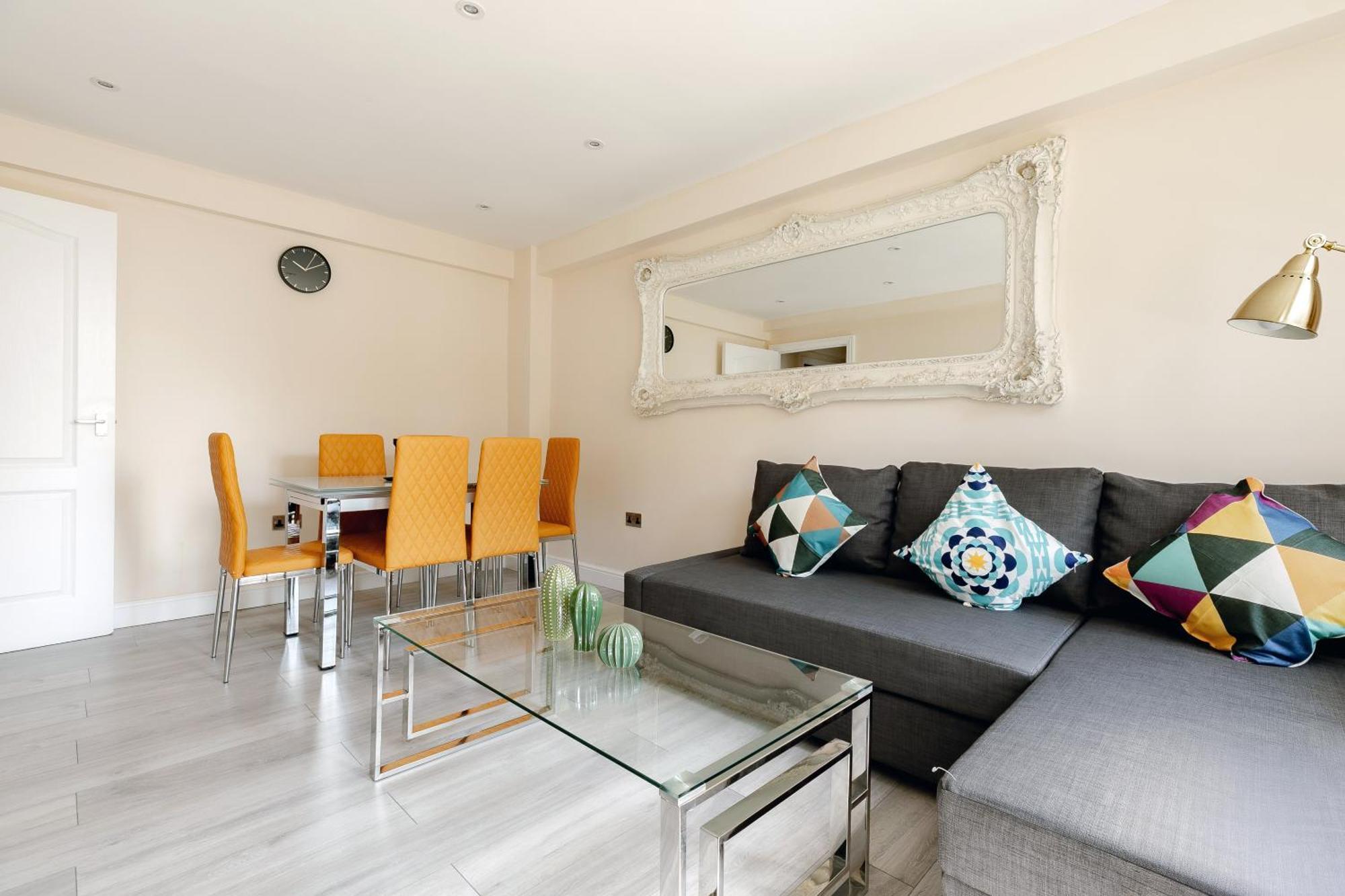Two Bedroom Apartment Near Hyde Park And Oxford Street ロンドン エクステリア 写真